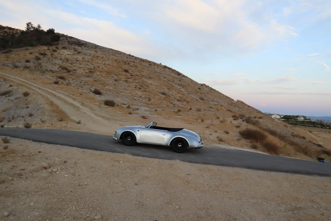 Porsche 356 Replica - Image 17 of 31