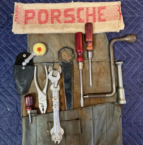 Parts & Memorabilia Tools - Image 2 of 3