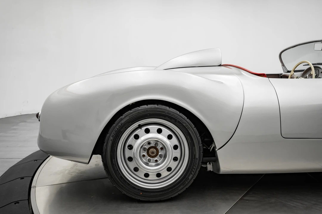 Porsche 550 - Image 29 of 31