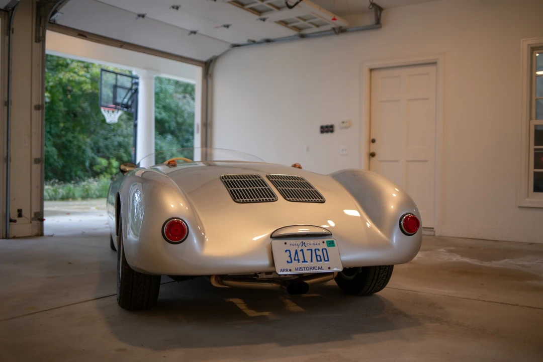 Porsche 550 - Image 9 of 31