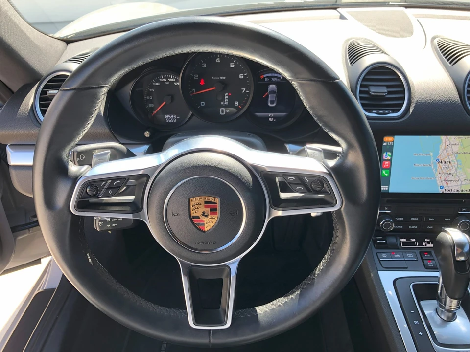 2018 Porsche 718 Cayman - Image 11 of 16