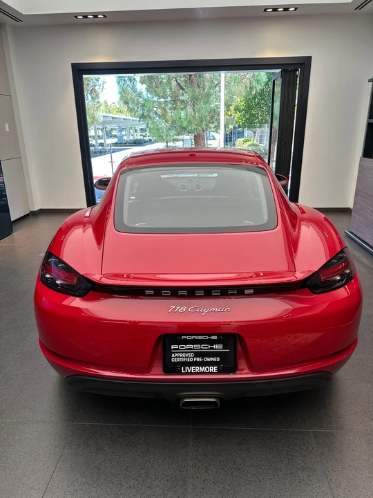2025 Porsche 718 Cayman - Image 2 of 10