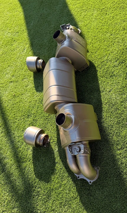 2020 Parts & Memorabilia Mechanical Components - Image 2 of 10