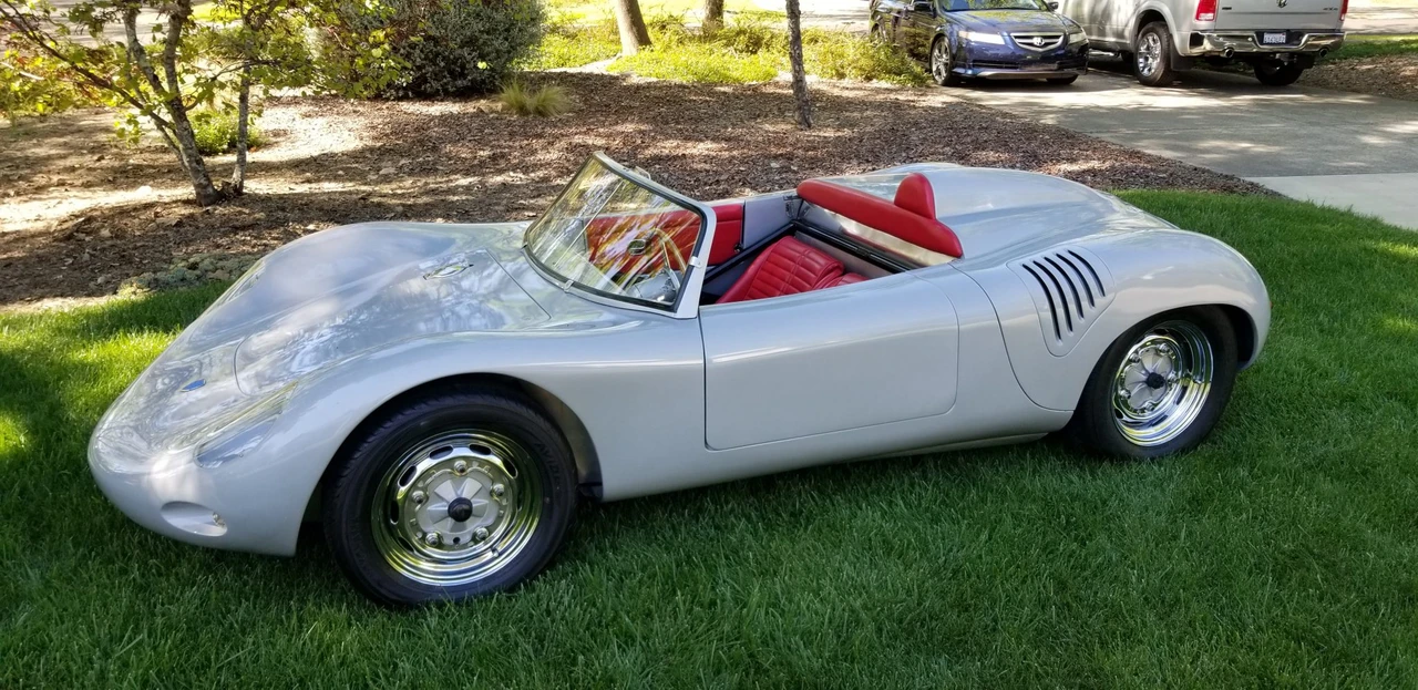 Porsche Sports Prototypes Replica - Image 6 of 31