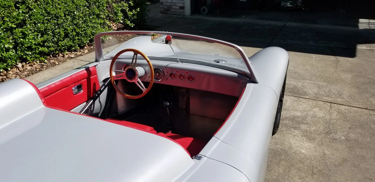 Porsche Sports Prototypes Replica - Image 25 of 31