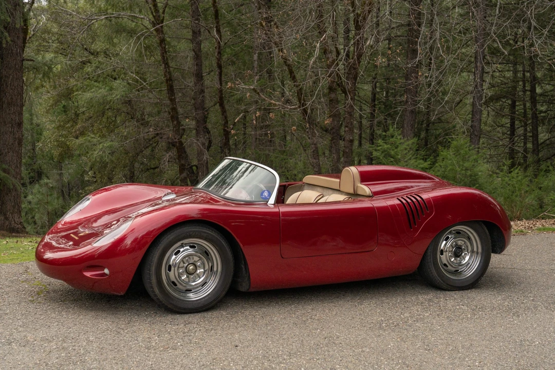Porsche 718 Boxster Spyder RS - Image 4 of 31