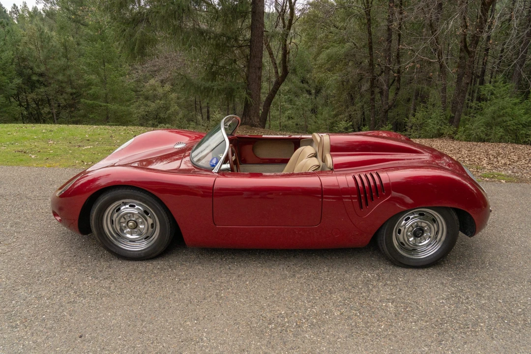 Porsche 718 Boxster Spyder RS - Image 5 of 31