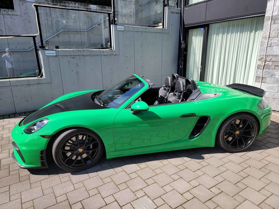 2021 Porsche 718 Boxster Spyder - Image 2 of 10