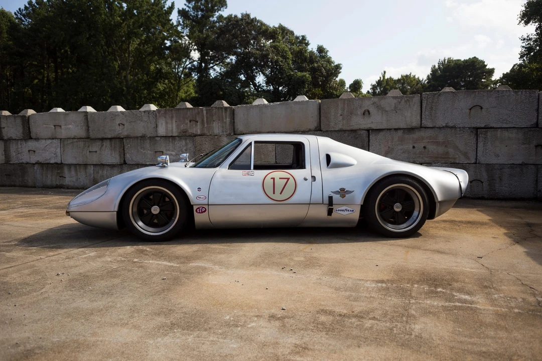 Porsche Sports Prototypes Replica - Image 6 of 31