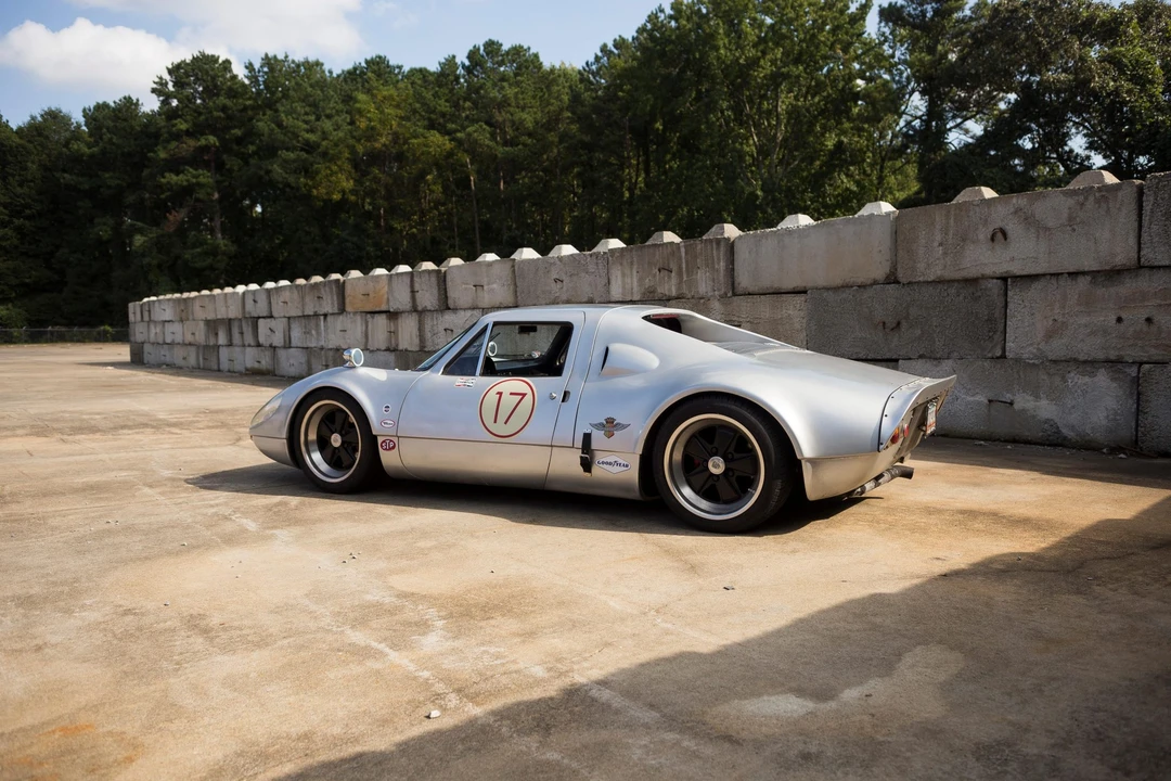 Porsche Sports Prototypes Replica - Image 8 of 31