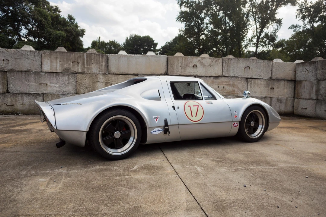 Porsche Sports Prototypes Replica - Image 15 of 31