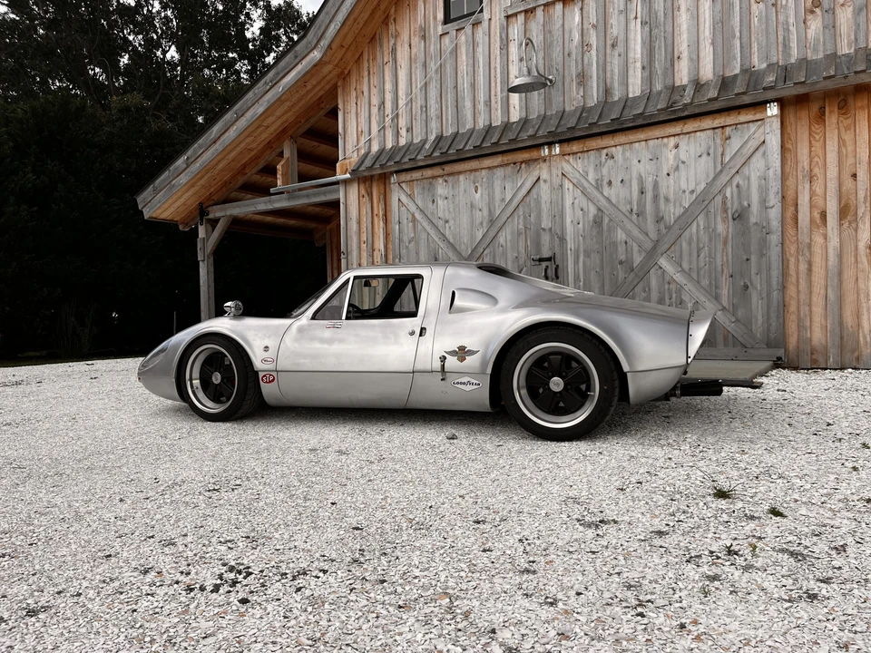 Porsche Sports Prototypes Replica - Image 4 of 31