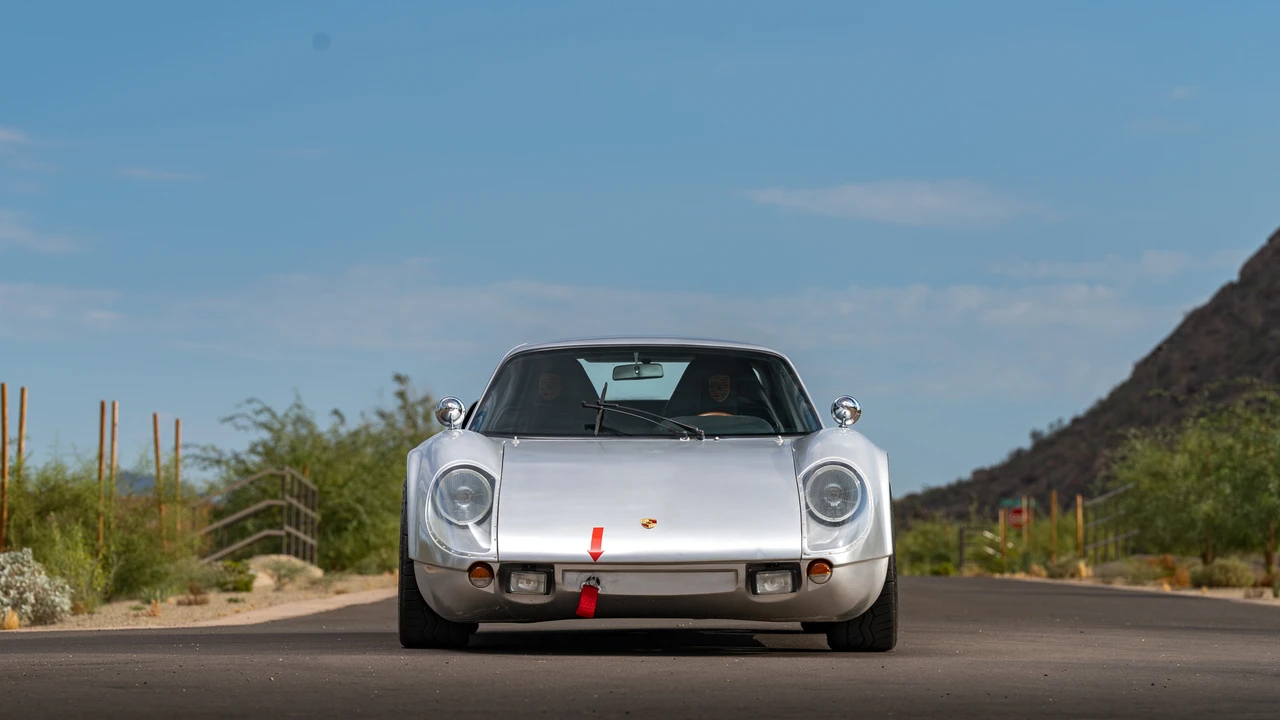 Porsche Sports Prototypes Replica - Image 7 of 31