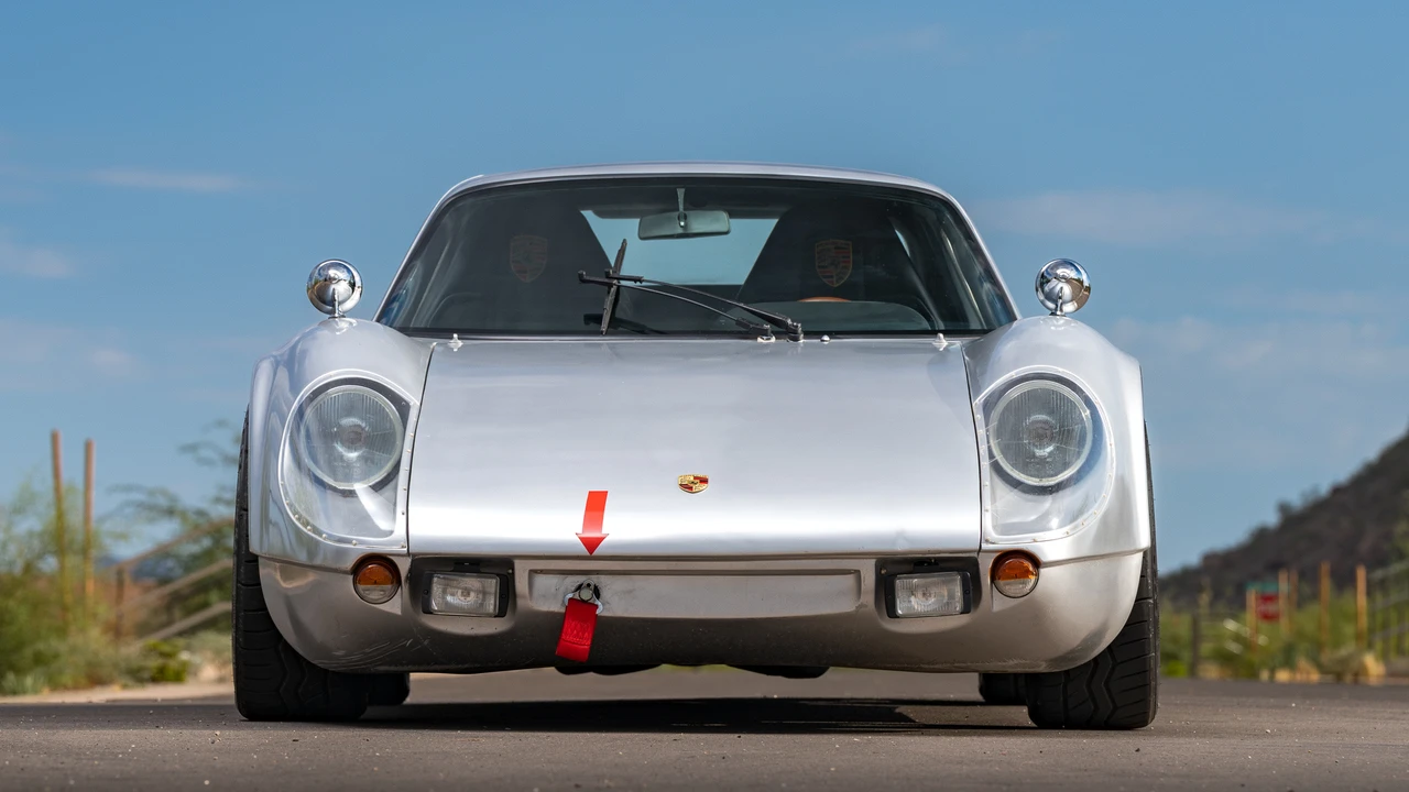 Porsche Sports Prototypes Replica - Image 8 of 31
