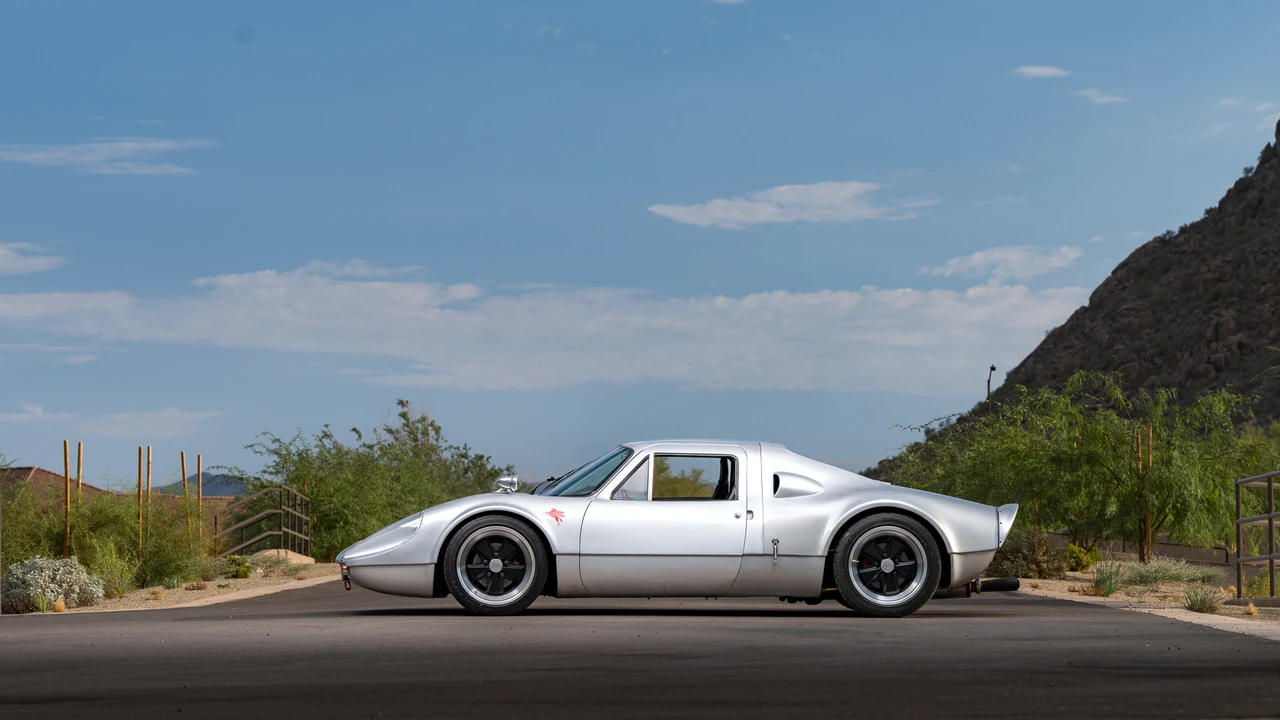 Porsche Sports Prototypes Replica - Image 27 of 31