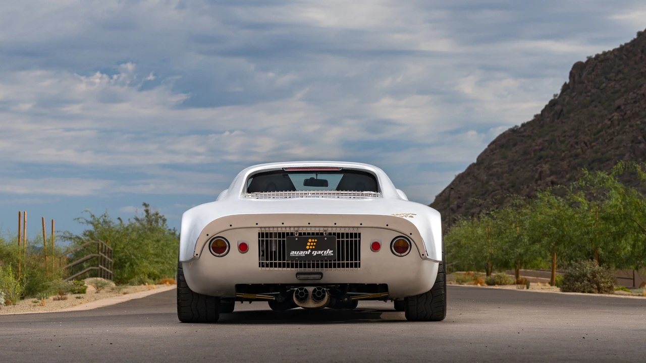Porsche Sports Prototypes Replica - Image 21 of 31
