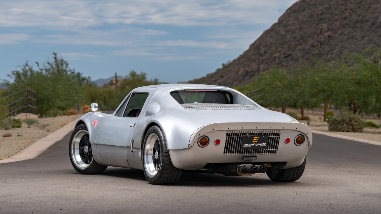 Porsche Sports Prototypes Replica - Image 24 of 31