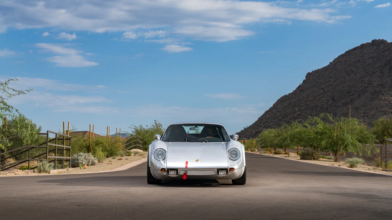 Porsche Sports Prototypes Replica - Image 6 of 31
