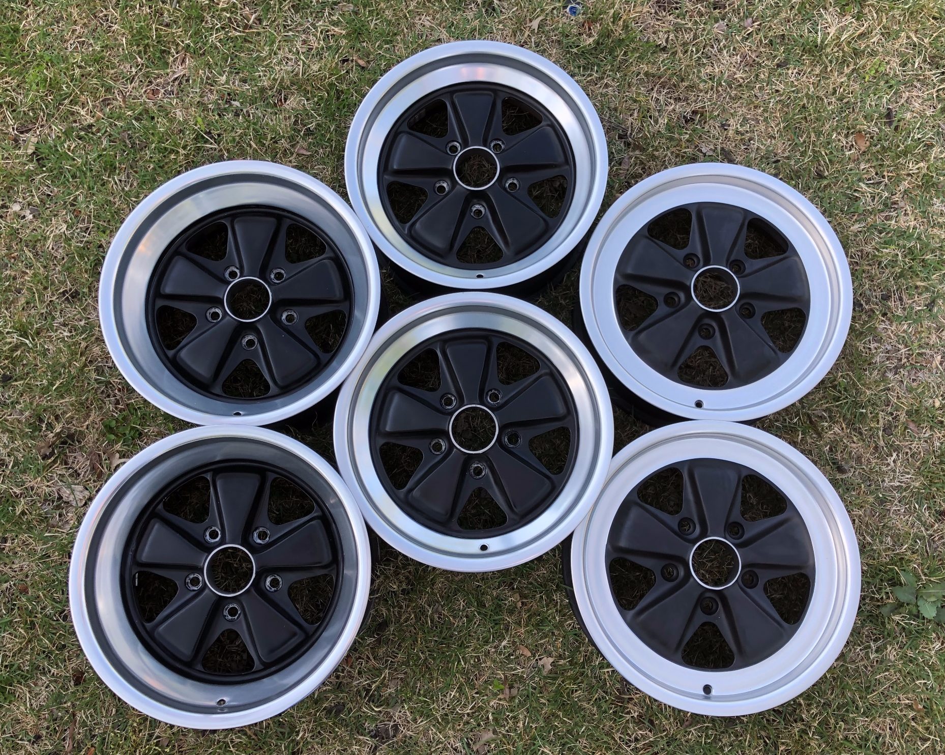 Porsche 911 16×6,” 16×7,” and 16×8′′ Fuchs Wheels