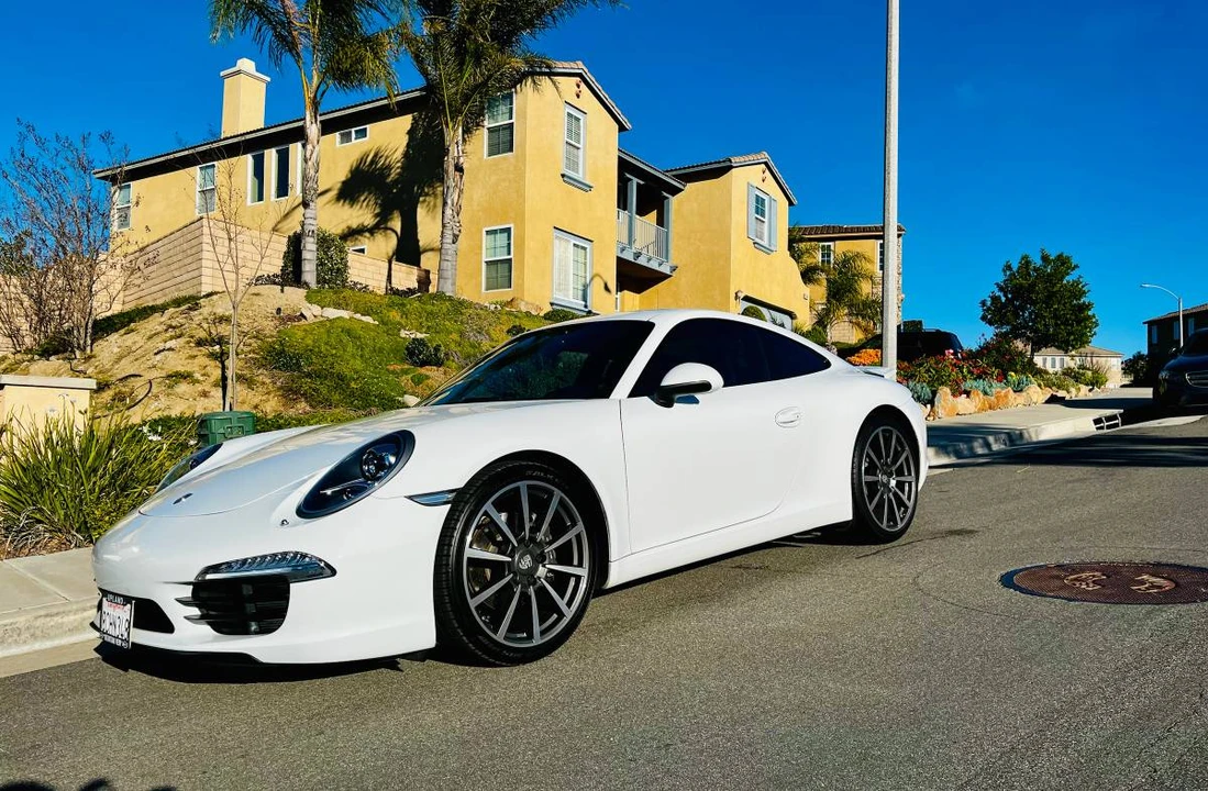2013 Porsche 991 Carrera - Image 5 of 5