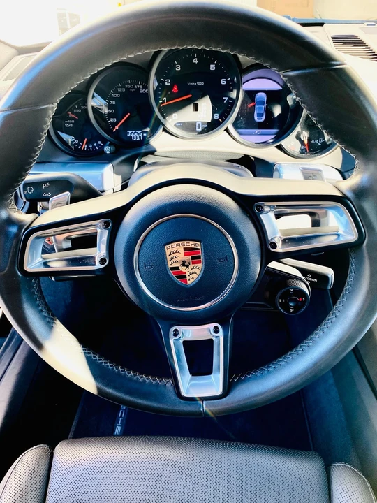 2017 Porsche 911 - Image 6 of 9