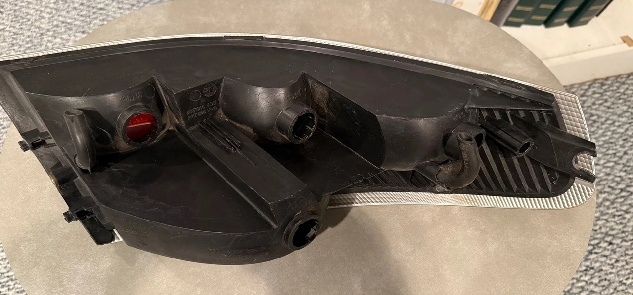 1999 Parts & Memorabilia Bodywork - Image 7 of 8