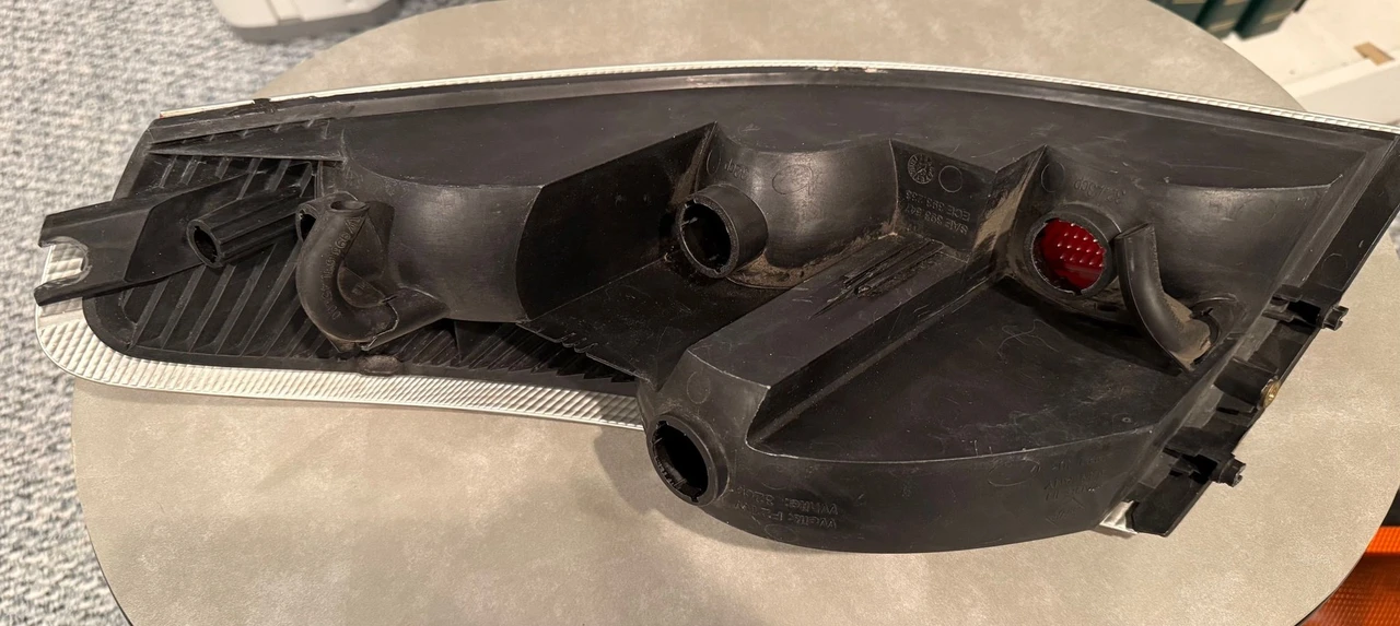 1999 Parts & Memorabilia Bodywork - Image 3 of 8