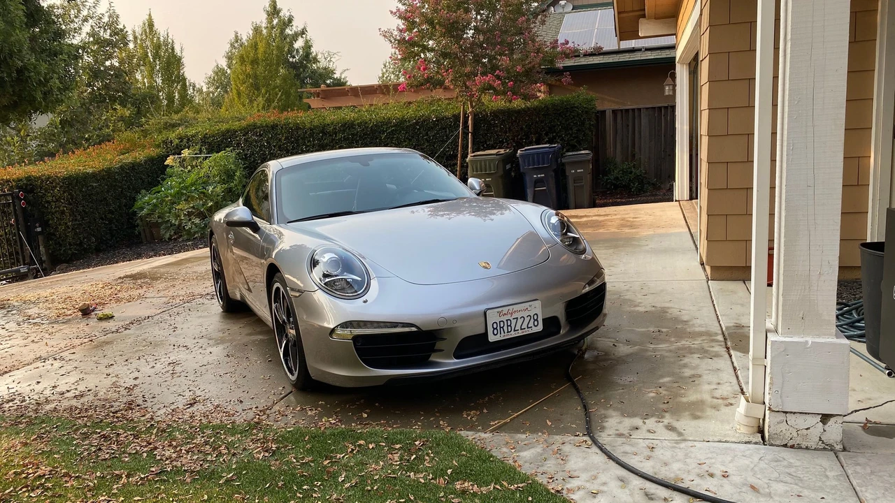 2012 Porsche 991 Carrera - Image 9 of 15