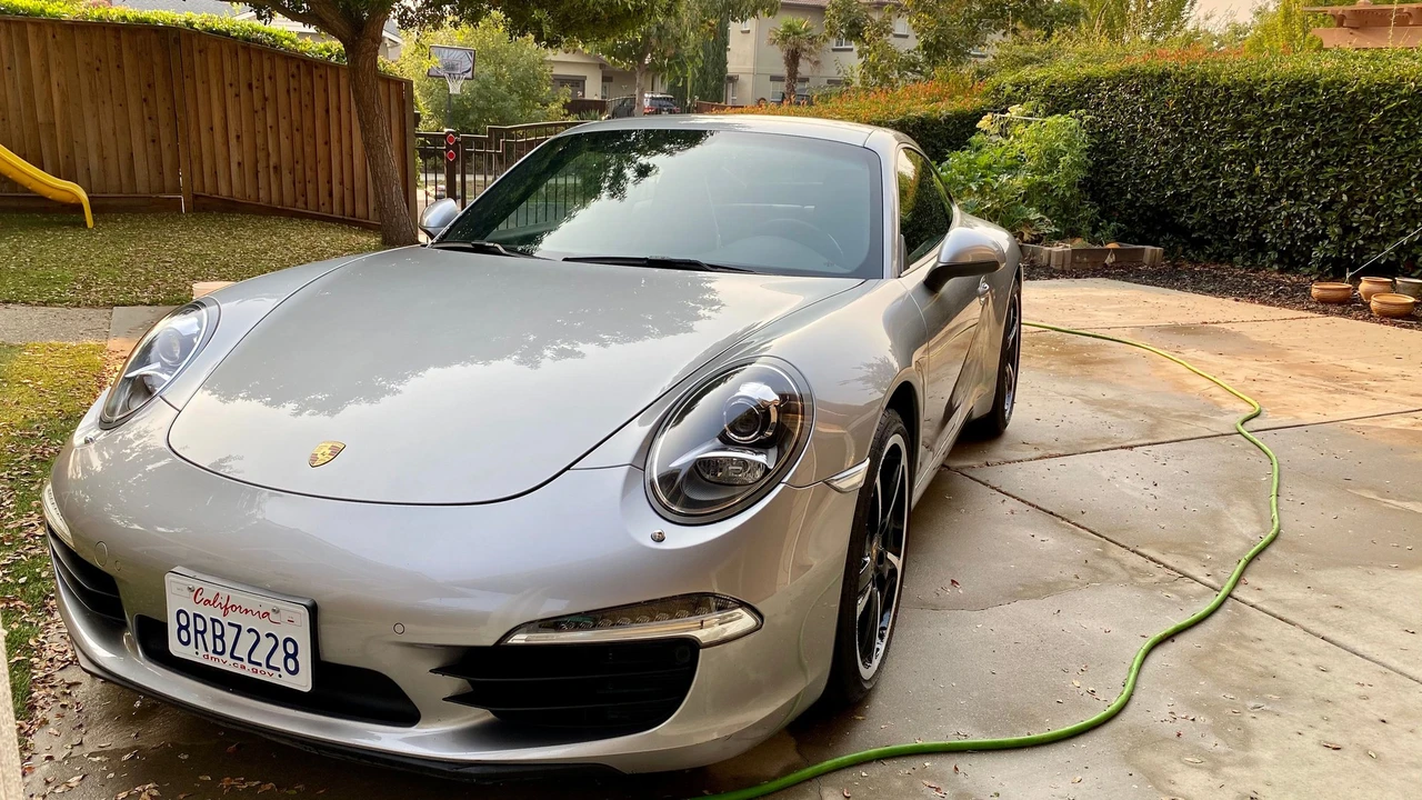 2012 Porsche 991 Carrera - Image 10 of 15