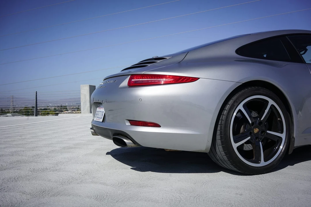 2013 Porsche 991 Carrera - Image 20 of 31