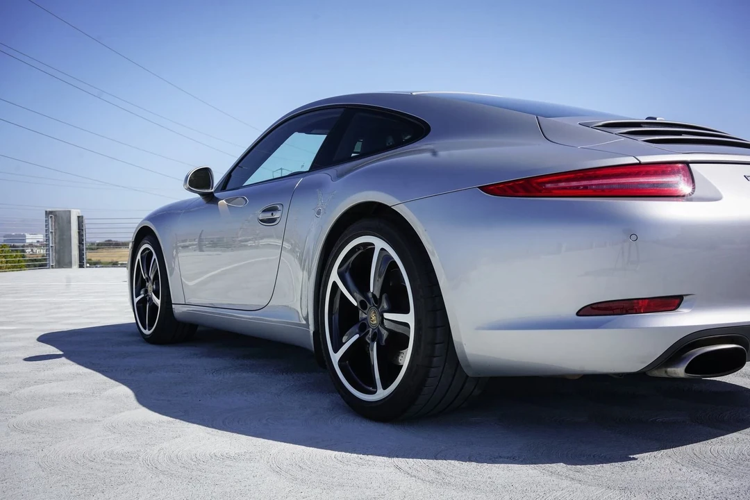 2013 Porsche 991 Carrera - Image 22 of 31