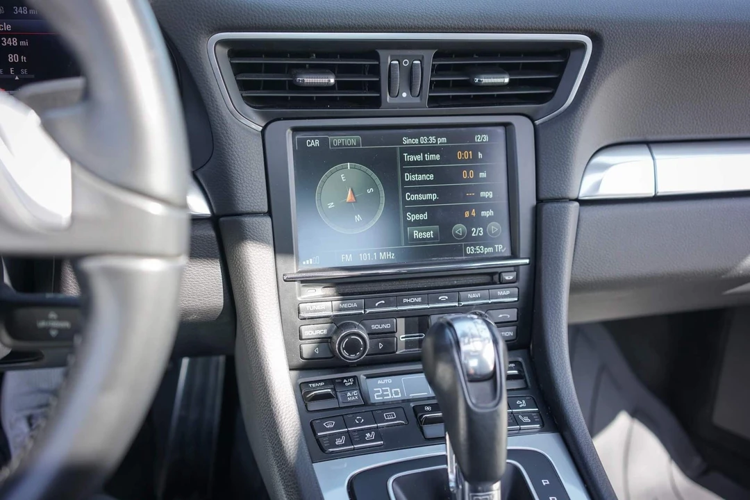 2013 Porsche 991 Carrera - Image 16 of 31