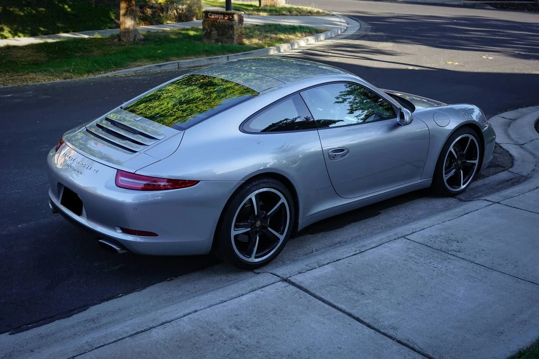 2013 Porsche 991 Carrera - Image 25 of 31