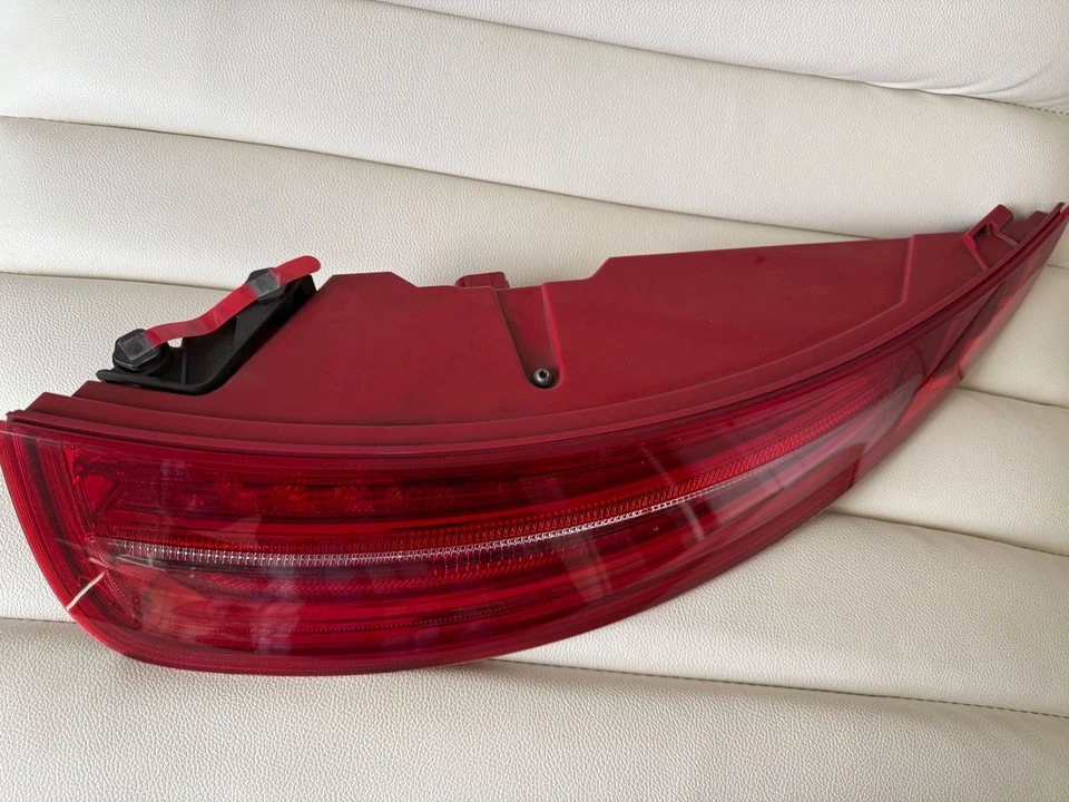 2013 Parts & Memorabilia Bodywork - Image 3 of 15