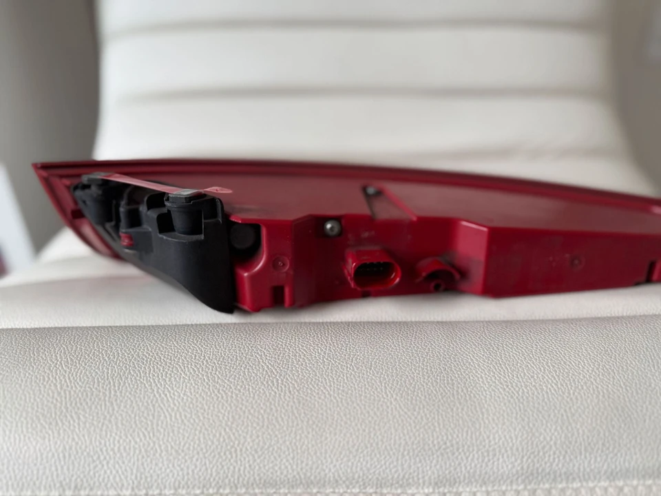 2013 Parts & Memorabilia Bodywork - Image 13 of 15