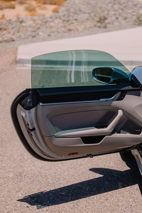 2025 Porsche 992 Carrera - Image 5 of 10