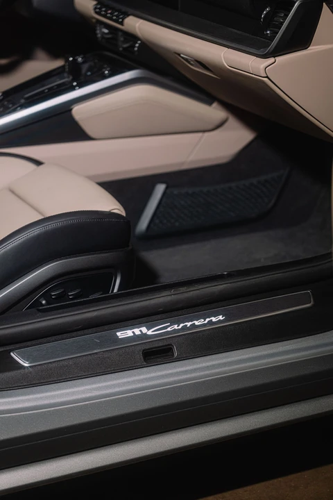 2025 Porsche 992 Carrera - Image 7 of 10