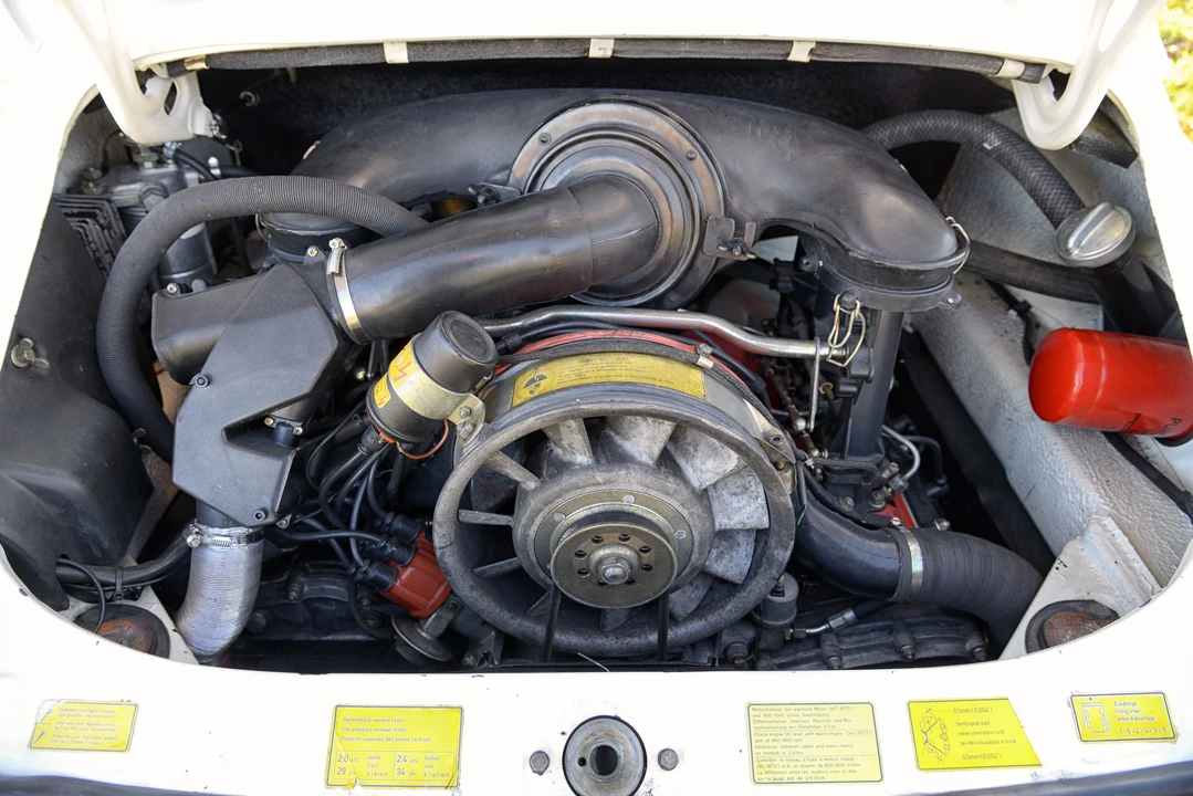 Porsche 911 Carrera RS 2.7 - Image 9 of 19