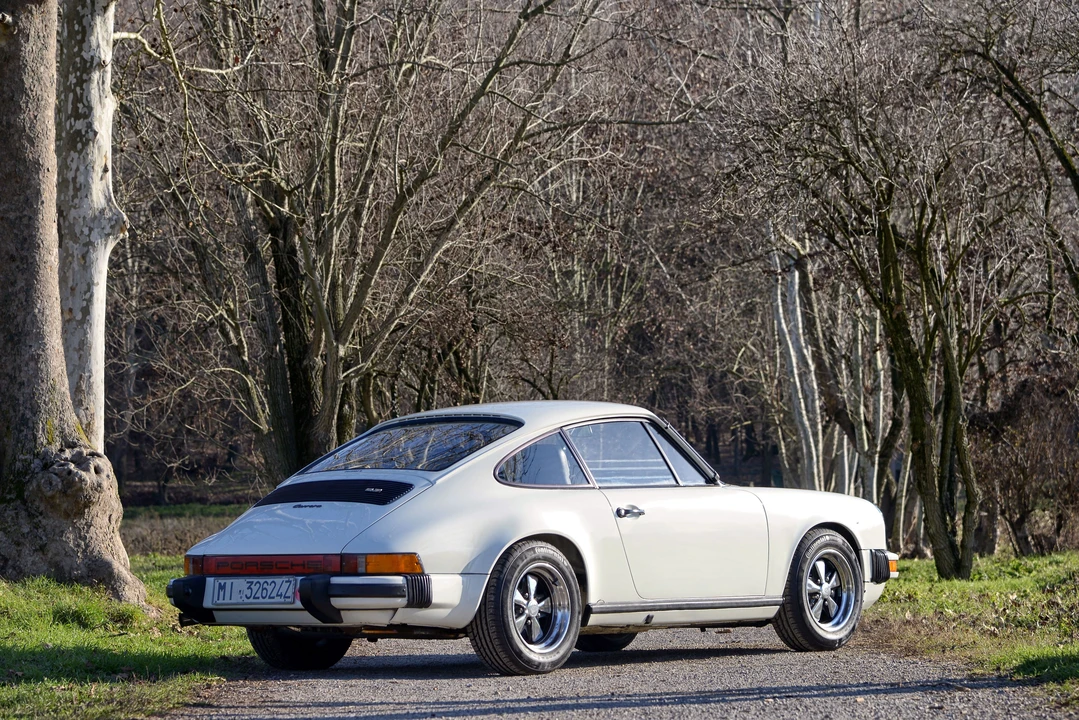 Porsche 911 Carrera RS 2.7 - Image 5 of 19