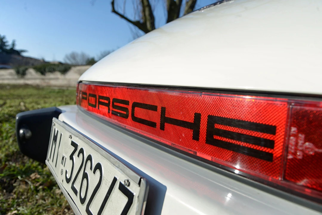 Porsche 911 Carrera RS 2.7 - Image 15 of 19