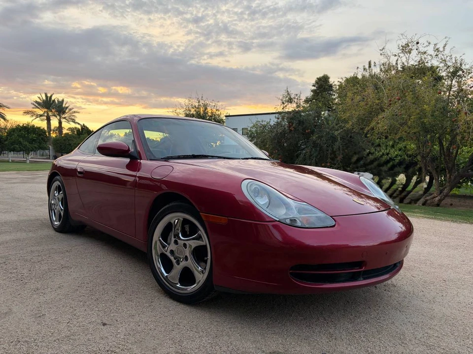 2001 Porsche 996 Carrera 4 - Image 4 of 9