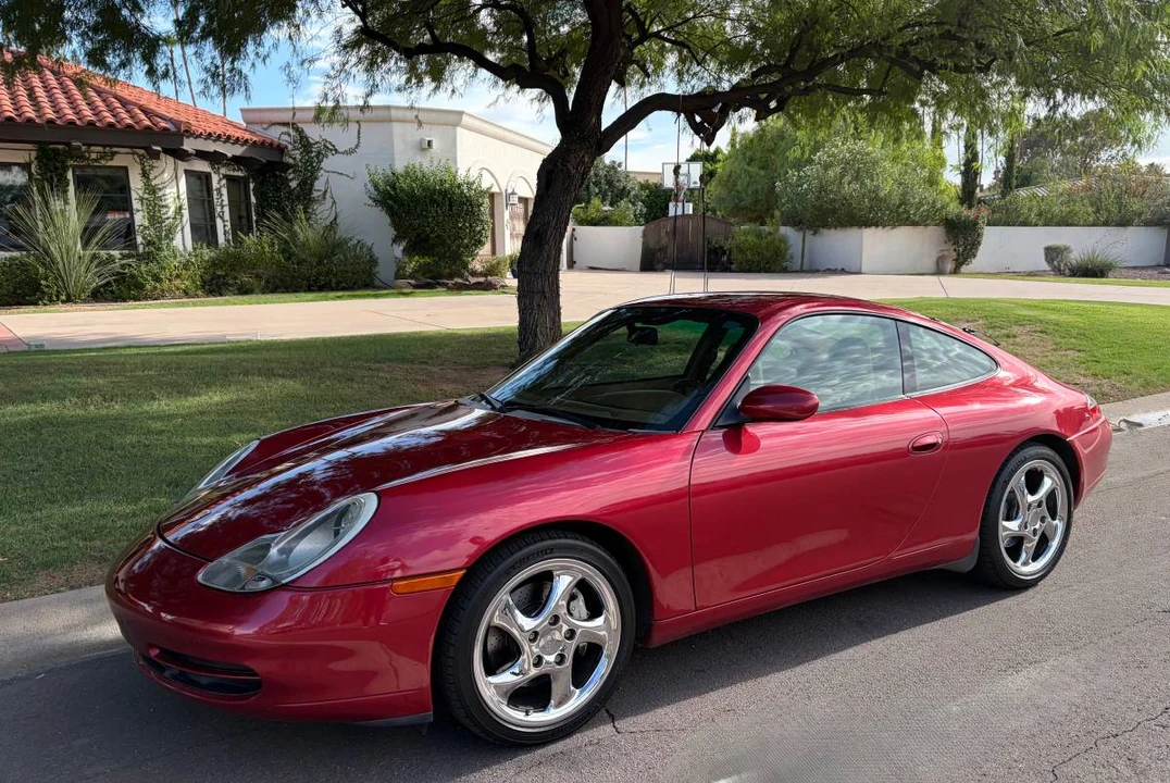 2001 Porsche 996 Carrera 4 - Image 9 of 9