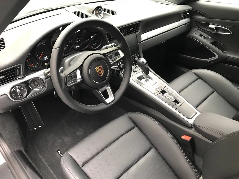 2017 Porsche 991 Carrera - Image 11 of 18