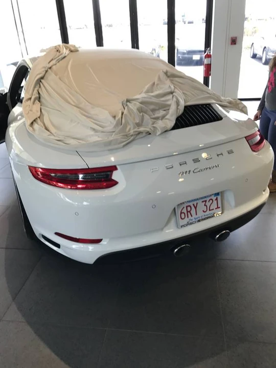 2017 Porsche 991 Carrera - Image 17 of 18