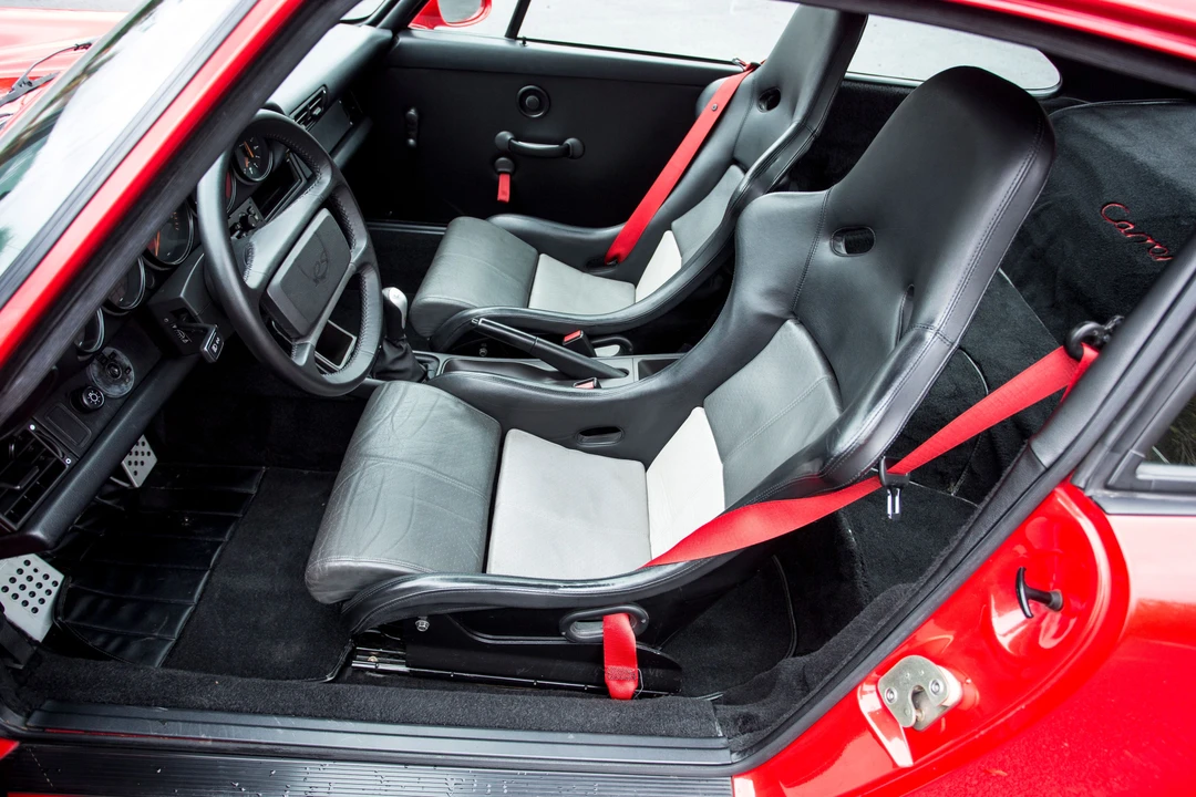 Porsche 964 Carrera RS - Image 16 of 24