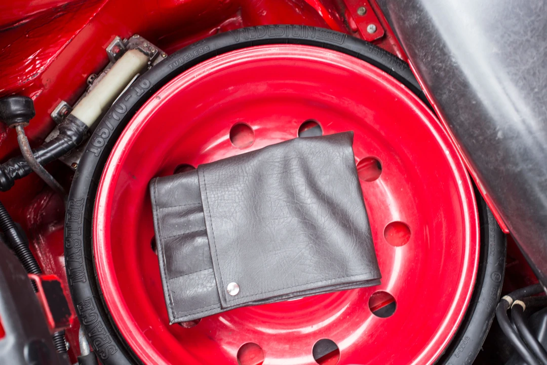 Porsche 964 Carrera RS - Image 22 of 24