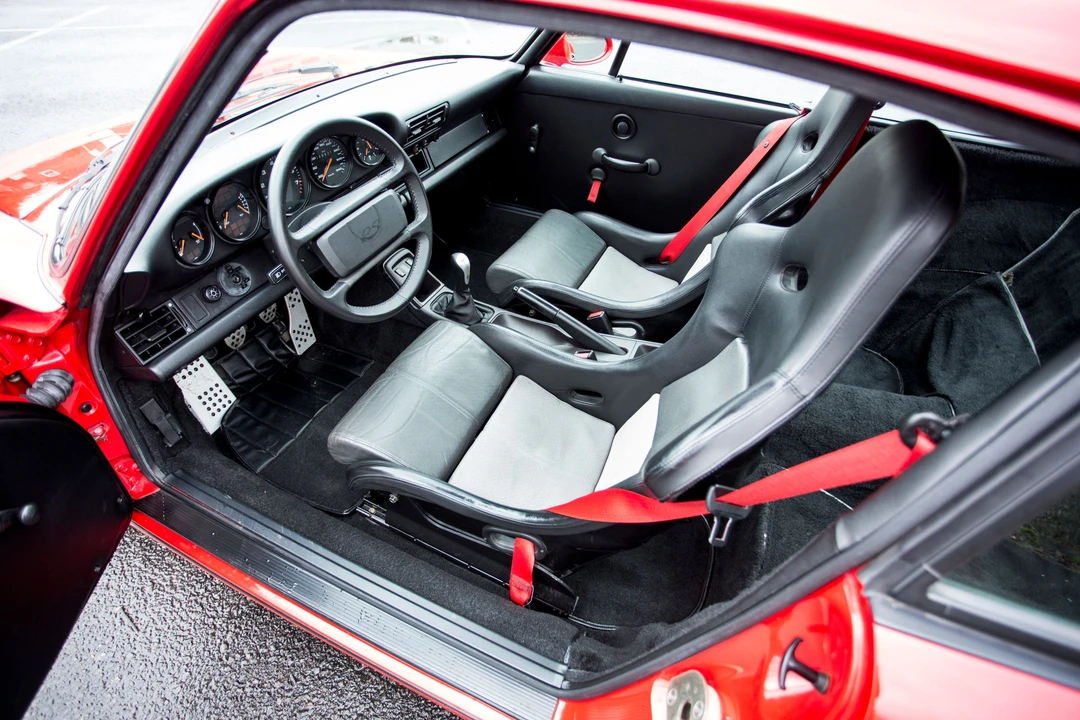Porsche 964 Carrera RS - Image 15 of 24