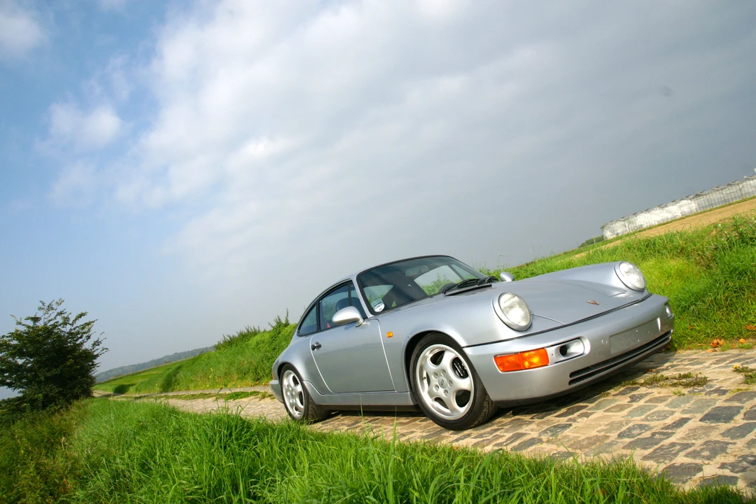 Porsche 964 Carrera RS - Image 2 of 8