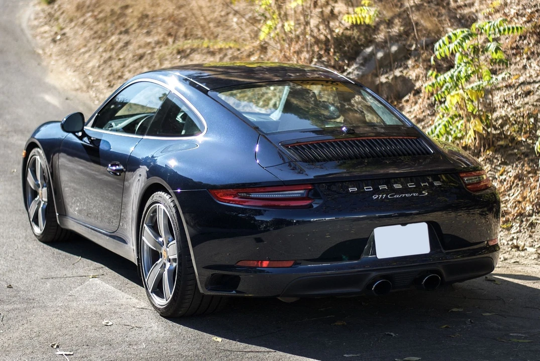 2017 Porsche 991 Carrera S - Image 24 of 31