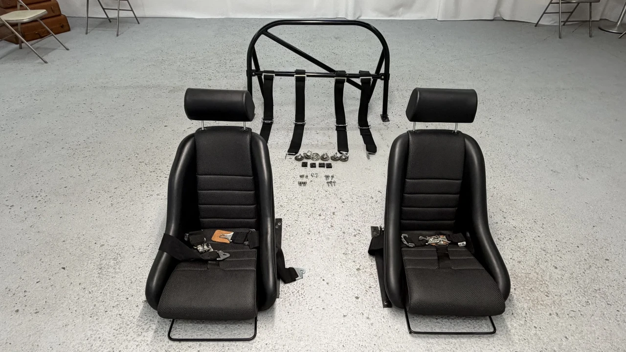 Porsche 911 F-Body SWB - Image 2 of 31